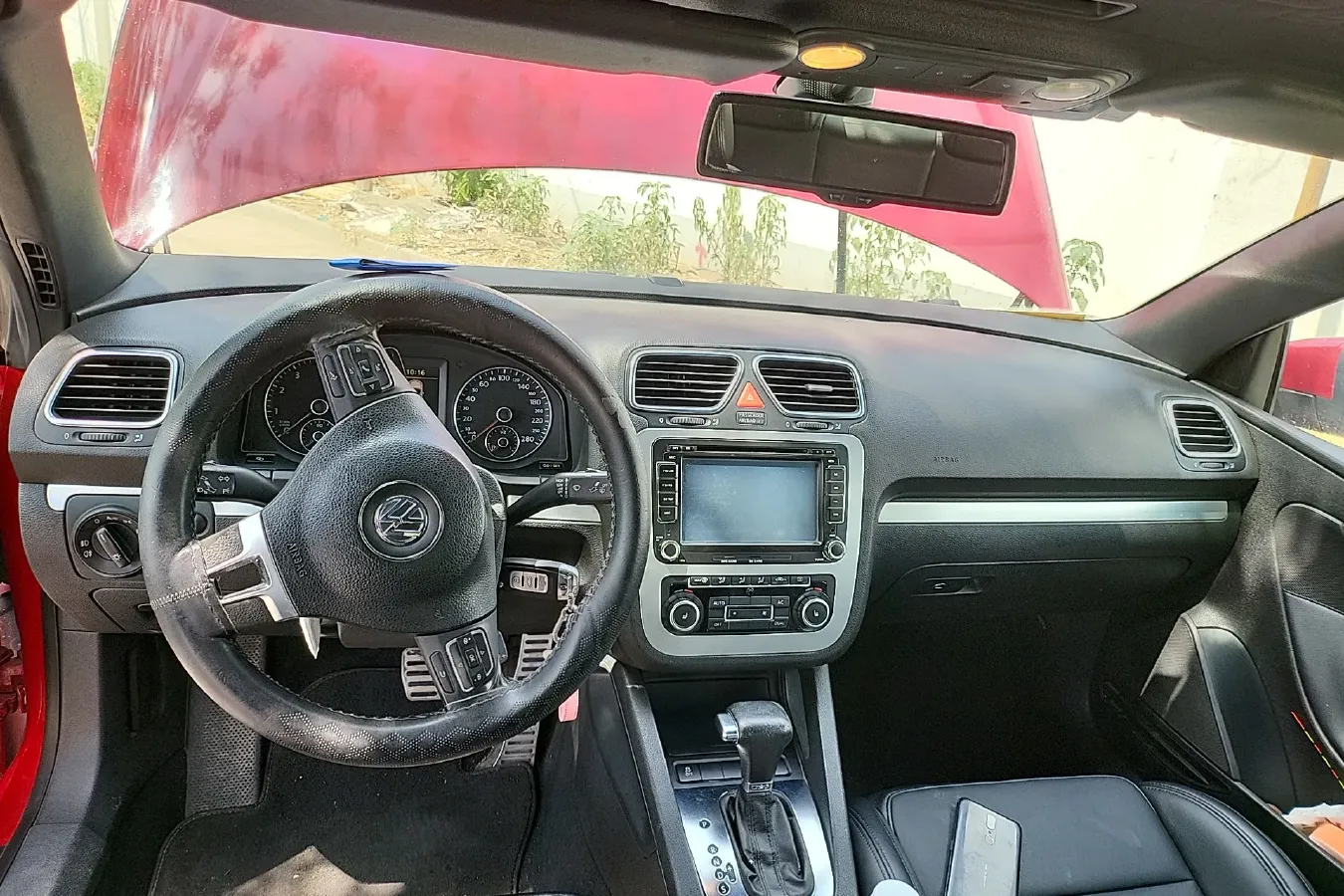 2010 Volkswagen Eos 2.0T 200HP L4 6DCT,autocango,china used car exporter,china ev exporter,chinese used car exporter,chinese used ev exporter