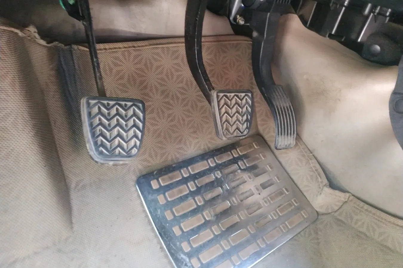 2011 Great Wall Florid 1.5L 106HP L4 5MT,autocango,china used car exporter,china ev exporter,chinese used car exporter,chinese used ev exporter