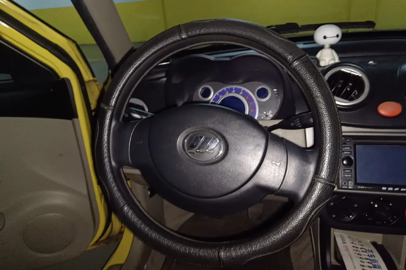 2010 LiFan 320 1.3L 88HP L4 5MT,autocango,china used car exporter,china ev exporter,chinese used car exporter,chinese used ev exporter