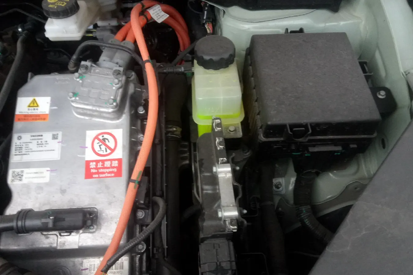 2022 DongFeng Aeolus HaoJi 1.5T 177HP L4 E-CVT Hybrid,autocango,china used car exporter,china ev exporter,chinese used car exporter,chinese used ev exporter