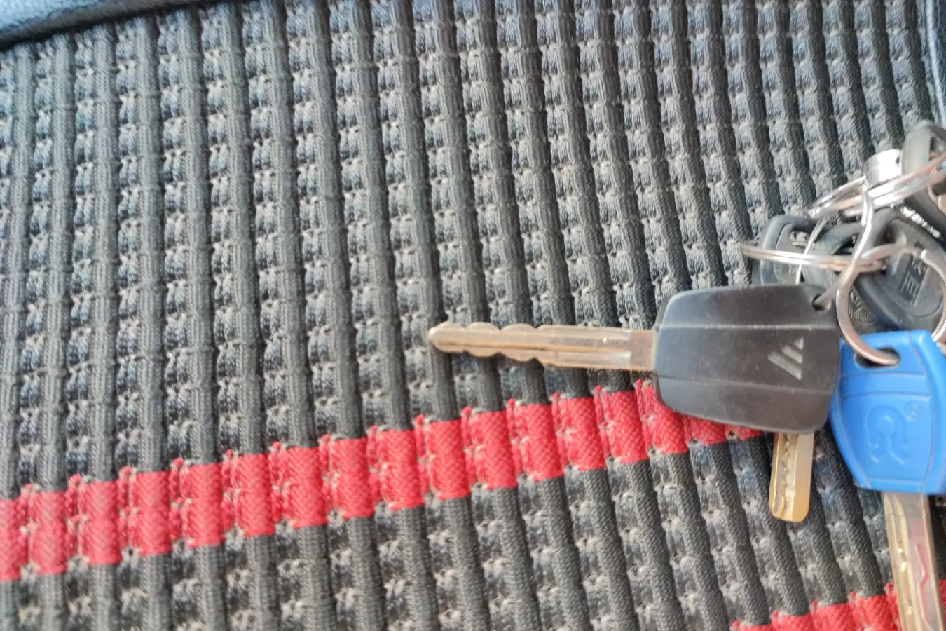 2017 Foton MP-X E 2.0L 129HP L4 5MT,autocango,china used car exporter,china ev exporter,chinese used car exporter,chinese used ev exporter