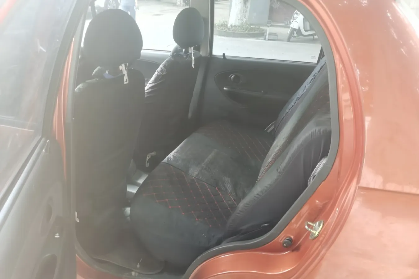 2012 BaoJun LeChi 1.2L 86HP L4 5MT,autocango,china used car exporter,china ev exporter,chinese used car exporter,chinese used ev exporter