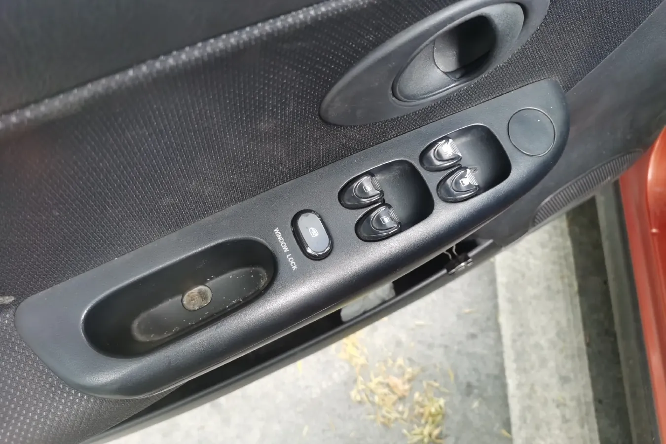 2012 BaoJun LeChi 1.2L 86HP L4 5MT,autocango,china used car exporter,china ev exporter,chinese used car exporter,chinese used ev exporter