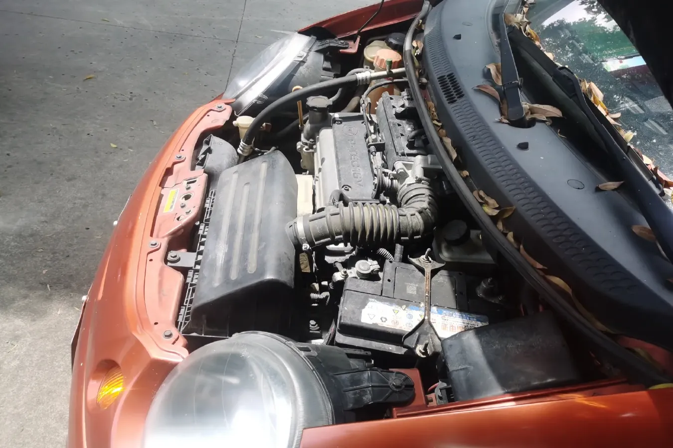 2012 BaoJun LeChi 1.2L 86HP L4 5MT,autocango,china used car exporter,china ev exporter,chinese used car exporter,chinese used ev exporter