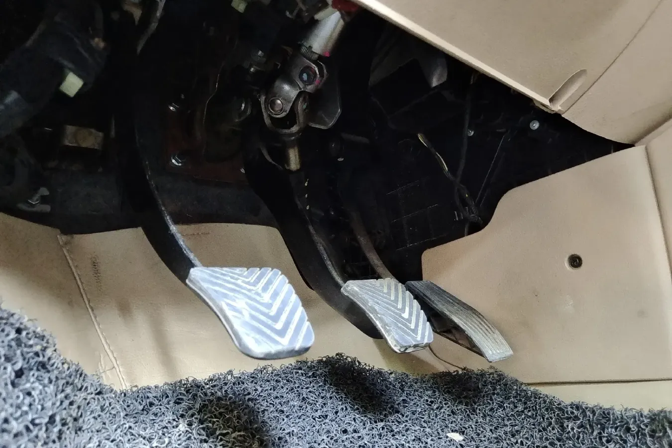 2010 Kia Cerato 1.6L 112HP L4 5MT,autocango,china used car exporter,china ev exporter,chinese used car exporter,chinese used ev exporter