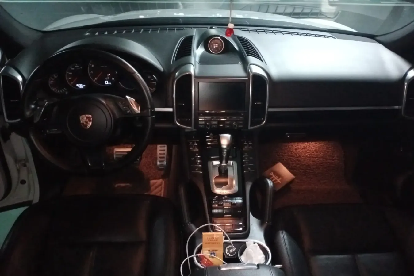 2011 Porsche Cayenne 3.0T 333HP V6 8AT,autocango,china used car exporter,china ev exporter,chinese used car exporter,chinese used ev exporter