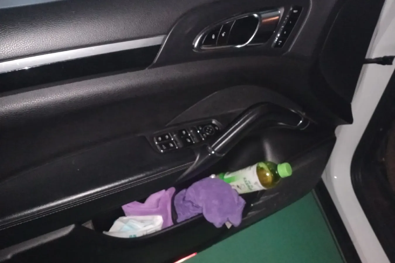 2011 Porsche Cayenne 3.0T 333HP V6 8AT,autocango,china used car exporter,china ev exporter,chinese used car exporter,chinese used ev exporter