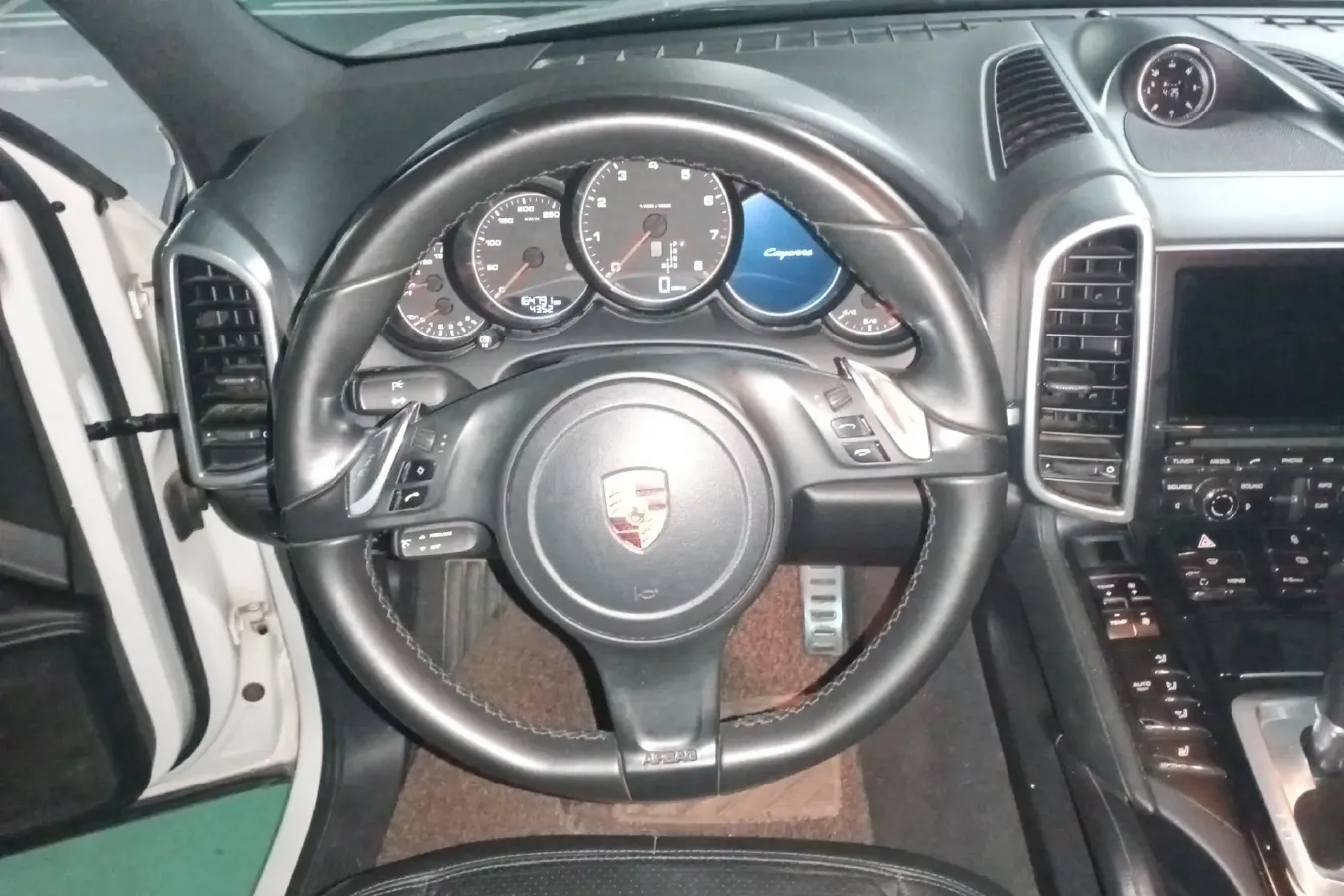 2011 Porsche Cayenne 3.0T 333HP V6 8AT,autocango,china used car exporter,china ev exporter,chinese used car exporter,chinese used ev exporter