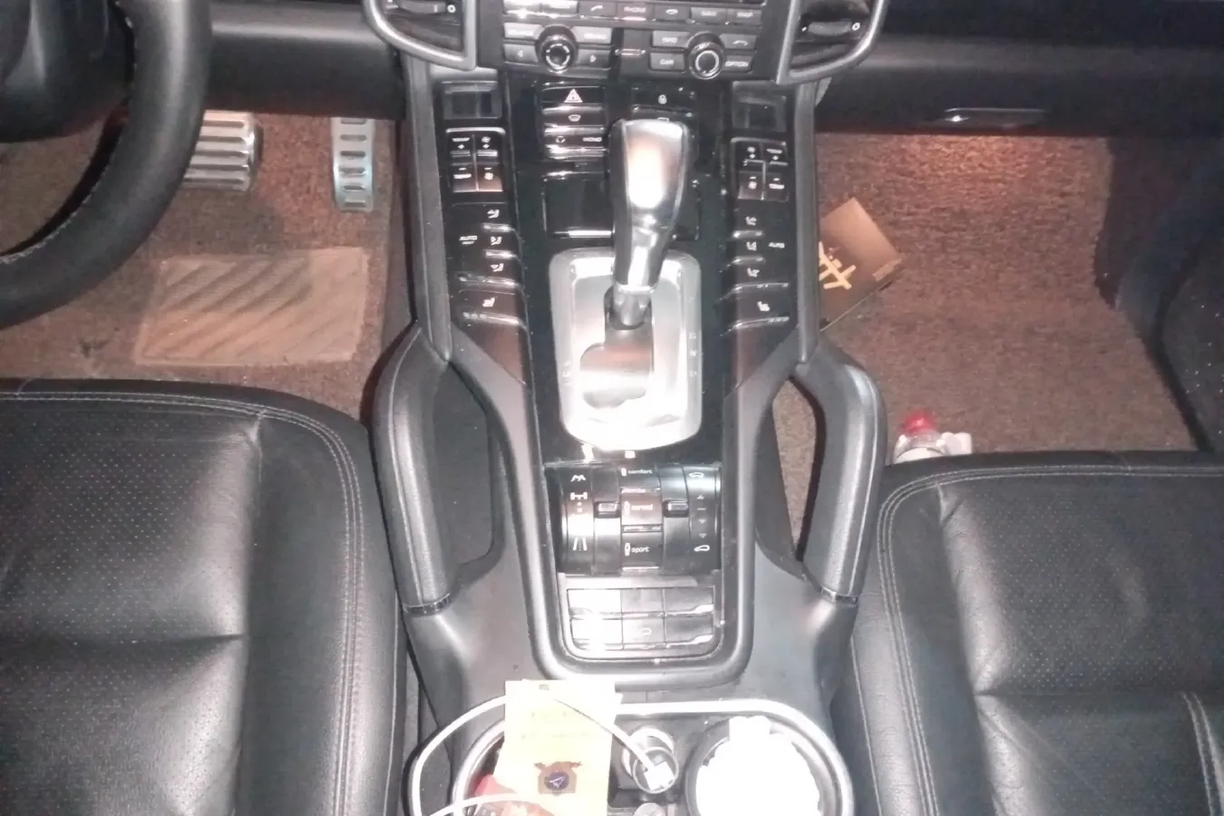 2011 Porsche Cayenne 3.0T 333HP V6 8AT,autocango,china used car exporter,china ev exporter,chinese used car exporter,chinese used ev exporter