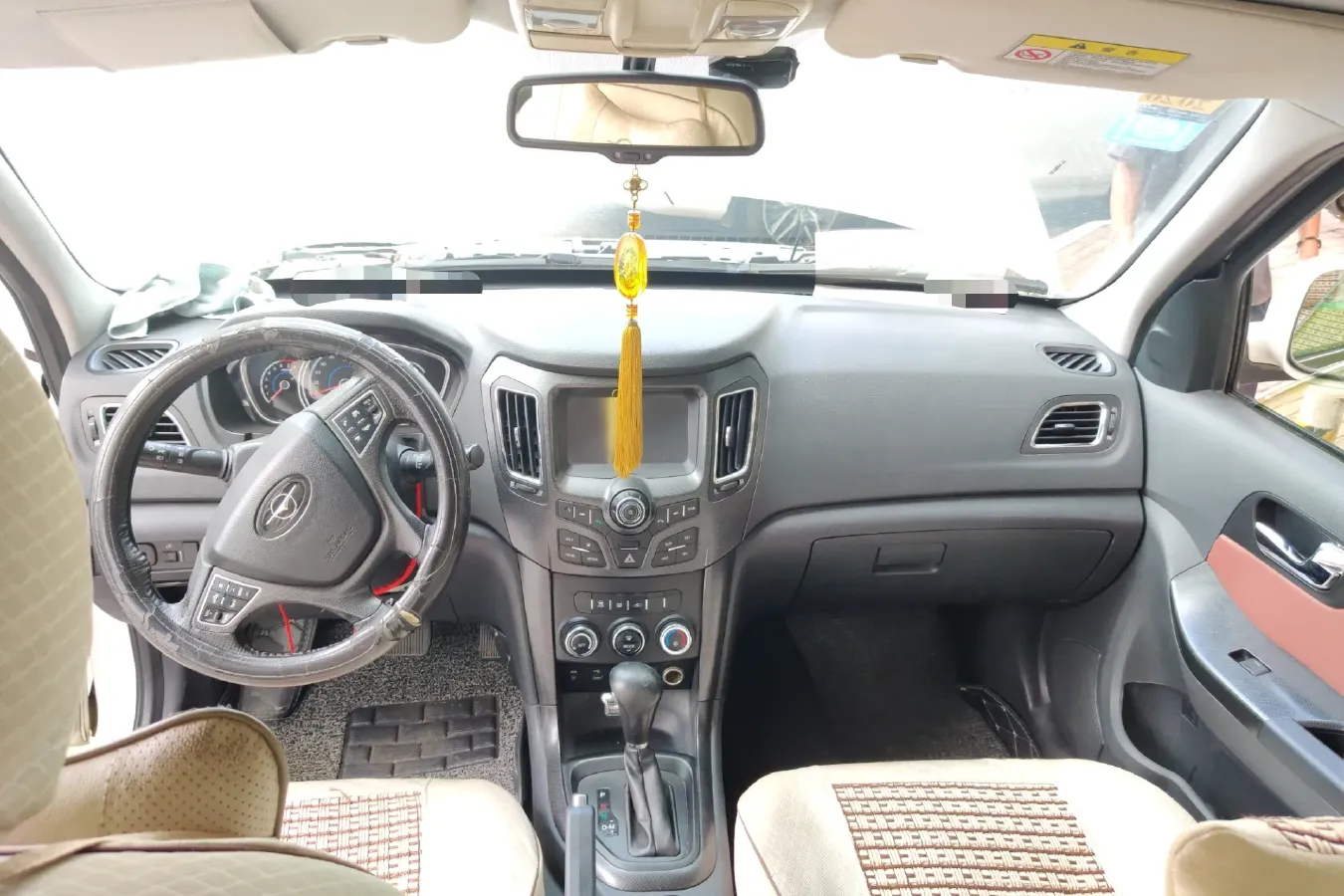 2013 HaiMa S7 2.0L 150HP L4 5AT,autocango,china used car exporter,china ev exporter,chinese used car exporter,chinese used ev exporter