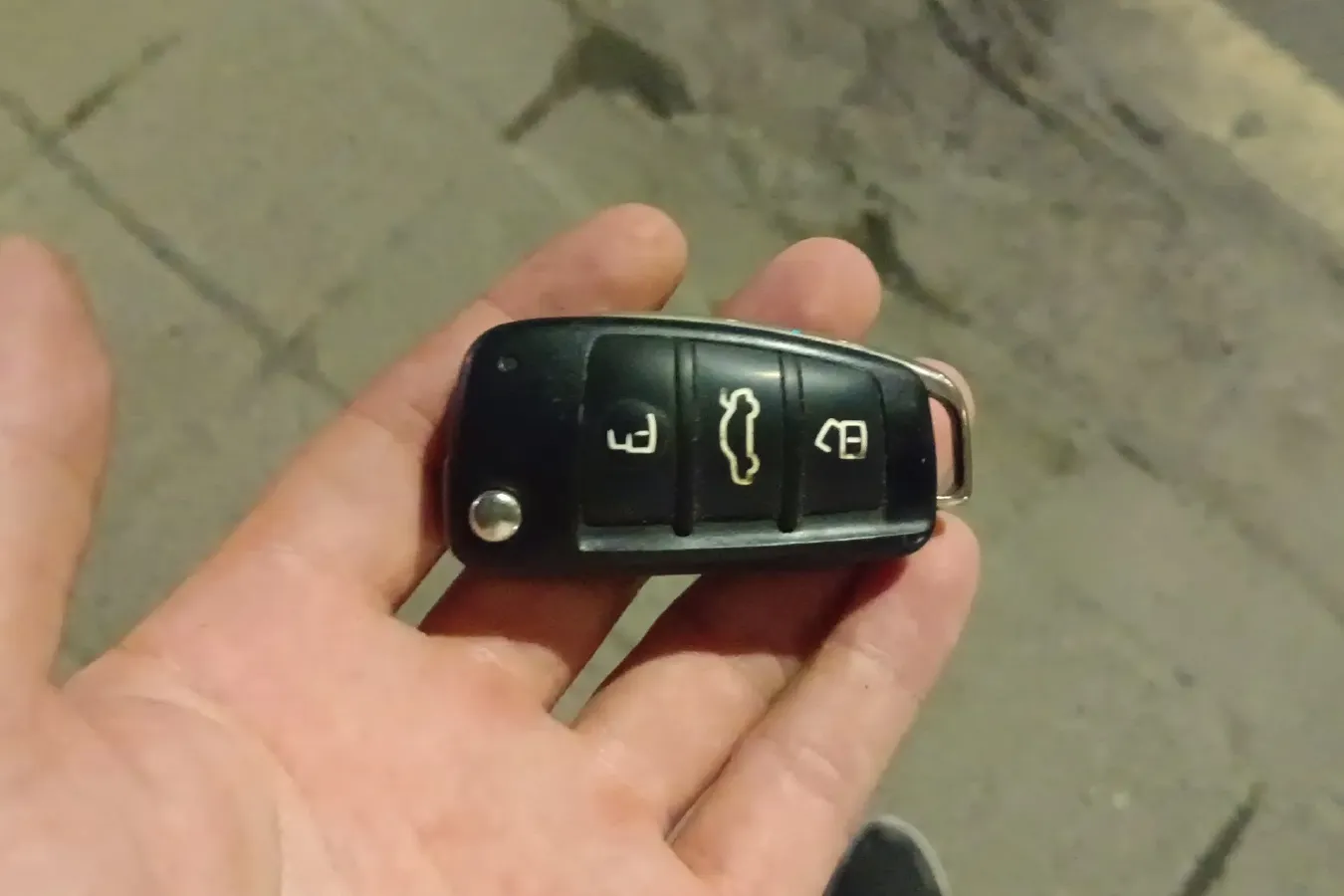 2015 Chery Arrizo 3 1.5L 109HP L4 5MT,autocango,china used car exporter,china ev exporter,chinese used car exporter,chinese used ev exporter