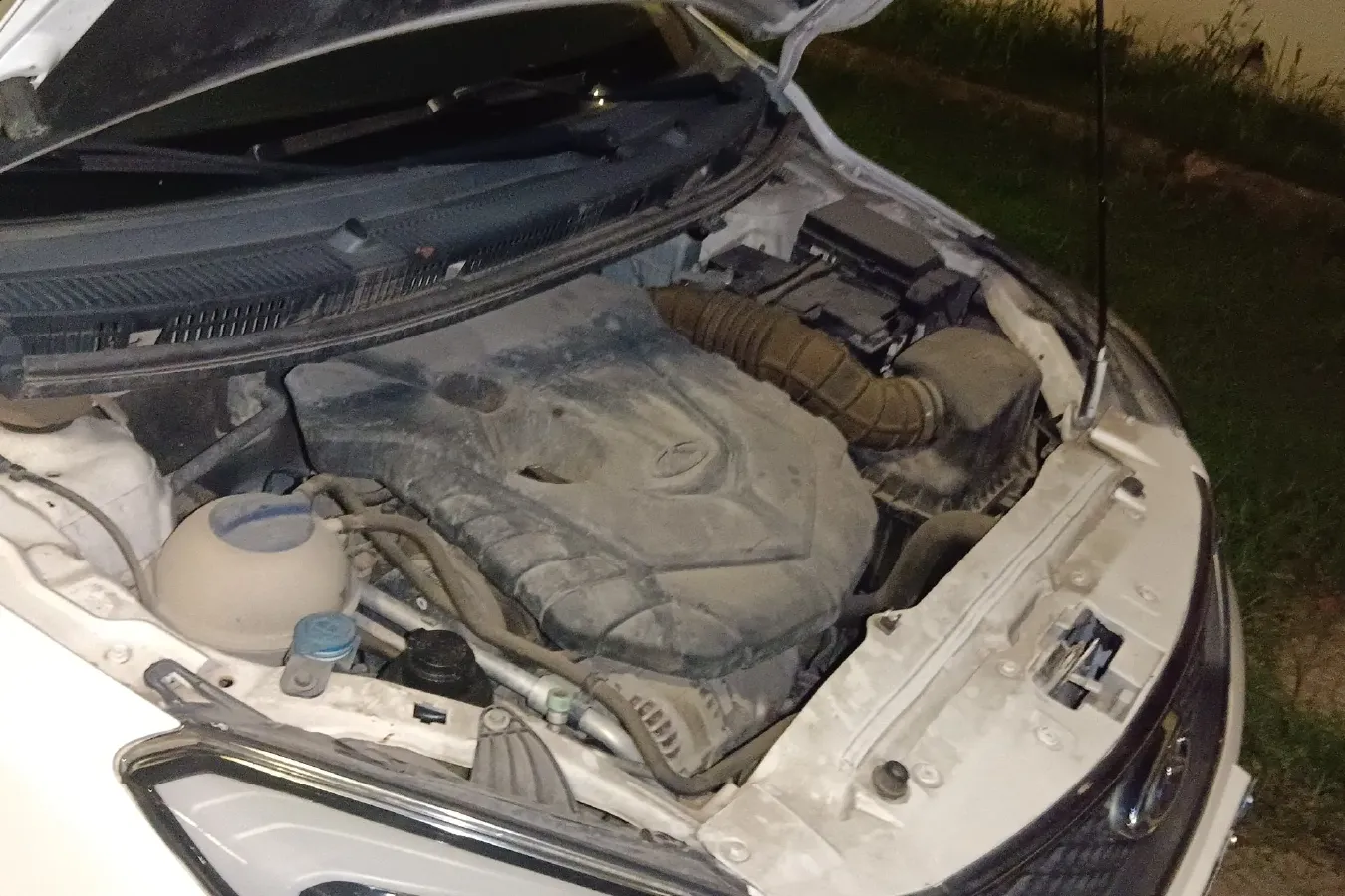 2015 Chery Arrizo 3 1.5L 109HP L4 5MT,autocango,china used car exporter,china ev exporter,chinese used car exporter,chinese used ev exporter