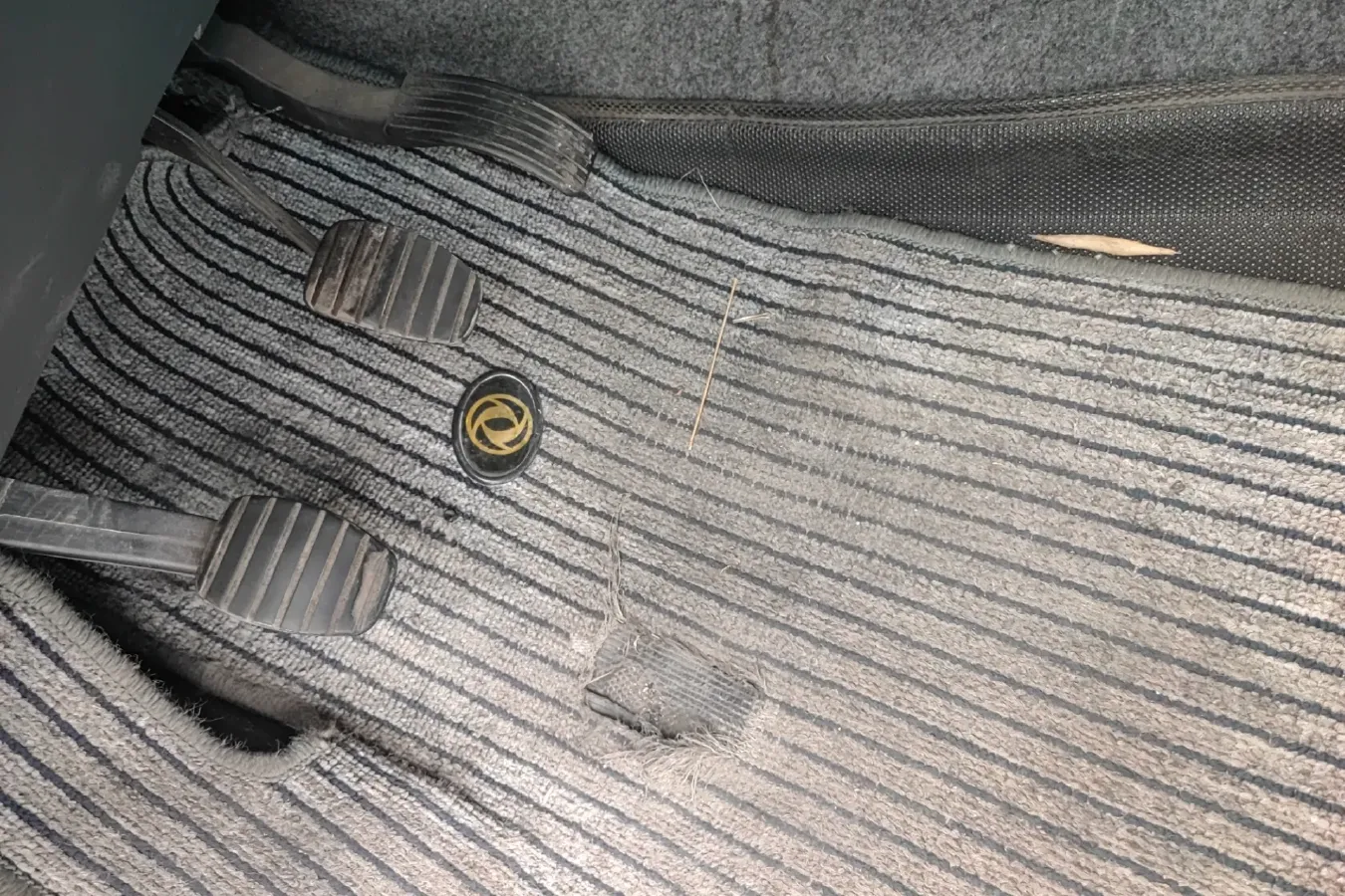 2011 DongFeng Forthing Joyear 1.5L 120HP L4 5MT,autocango,china used car exporter,china ev exporter,chinese used car exporter,chinese used ev exporter