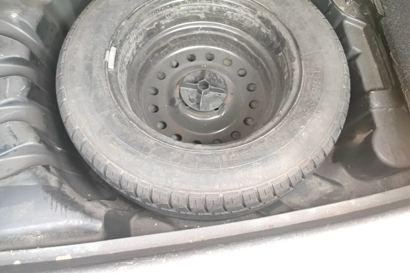 2011 DongFeng Forthing Joyear 1.5L 120HP L4 5MT,autocango,china used car exporter,china ev exporter,chinese used car exporter,chinese used ev exporter