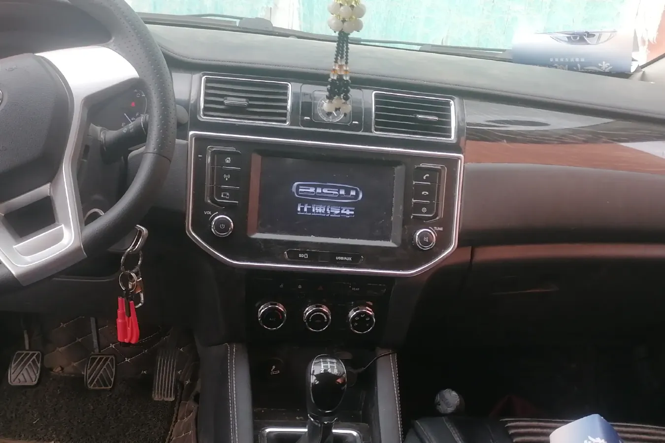 2017 BiSu M3 1.5L 114HP L4 5MT,autocango,china used car exporter,china ev exporter,chinese used car exporter,chinese used ev exporter