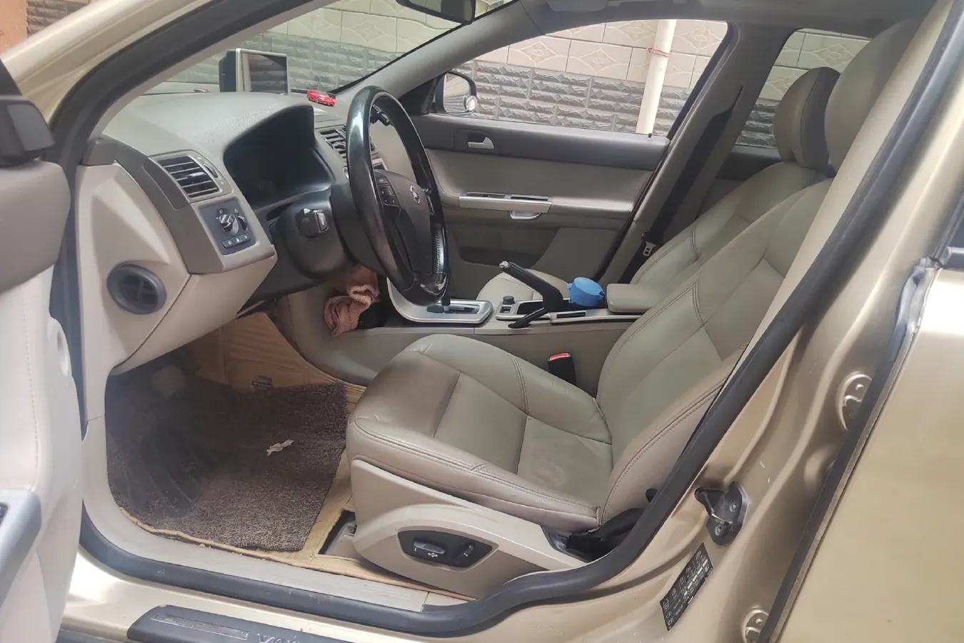 2010 Volvo S40 2.0L 141HP L4 6DCT,autocango,china used car exporter,china ev exporter,chinese used car exporter,chinese used ev exporter