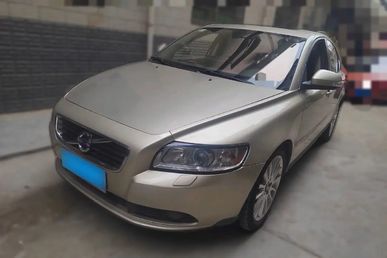 2010 Volvo S40 2.0L 141HP L4 6DCT
