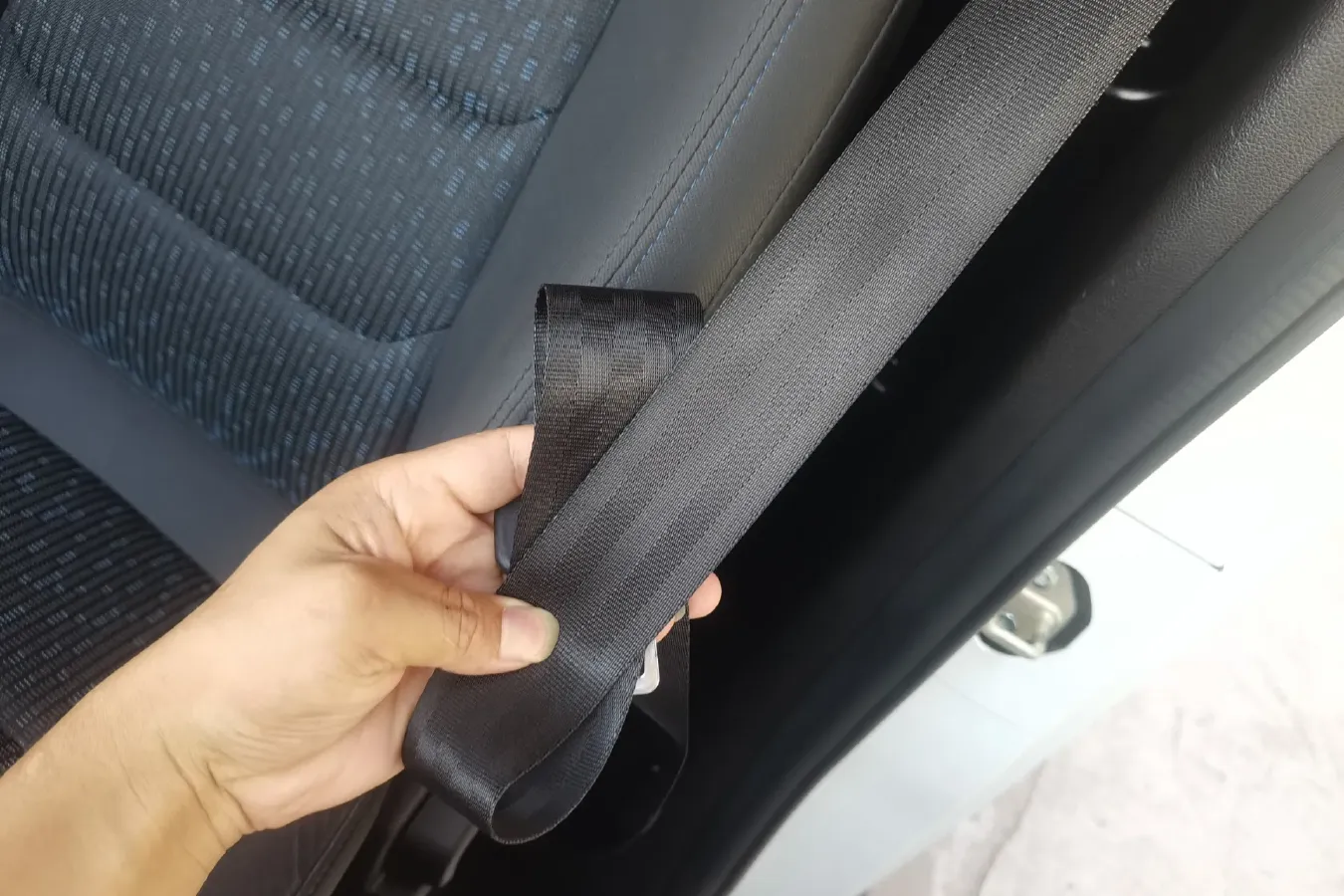 2021 Karry Dolphin EV BEV 44.5KWH,autocango,china used car exporter,china ev exporter,chinese used car exporter,chinese used ev exporter