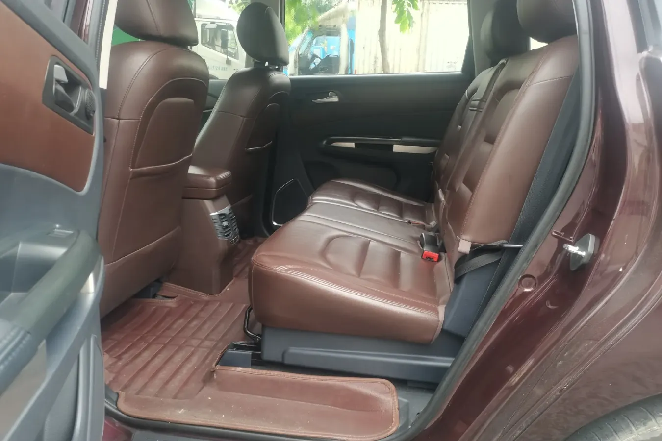 2016 HaiMa V70 1.5T 156HP L4 6AT,autocango,china used car exporter,china ev exporter,chinese used car exporter,chinese used ev exporter