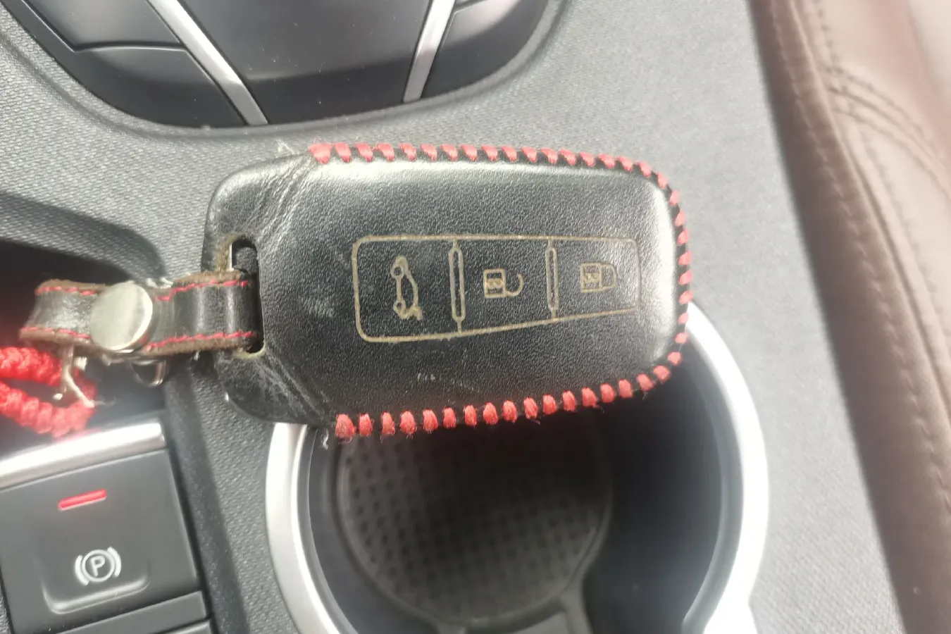 2016 HaiMa V70 1.5T 156HP L4 6AT,autocango,china used car exporter,china ev exporter,chinese used car exporter,chinese used ev exporter