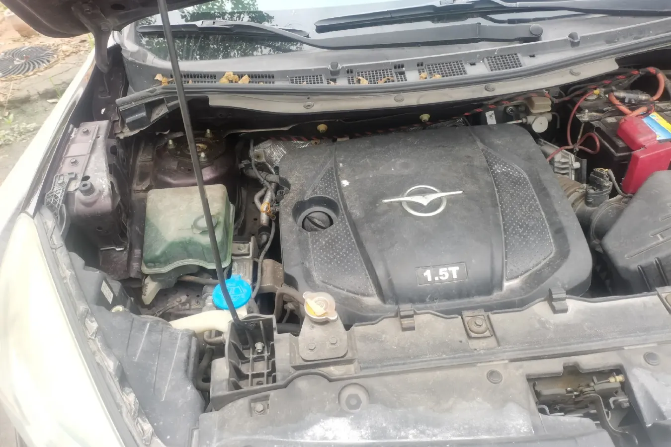 2016 HaiMa V70 1.5T 156HP L4 6AT,autocango,china used car exporter,china ev exporter,chinese used car exporter,chinese used ev exporter