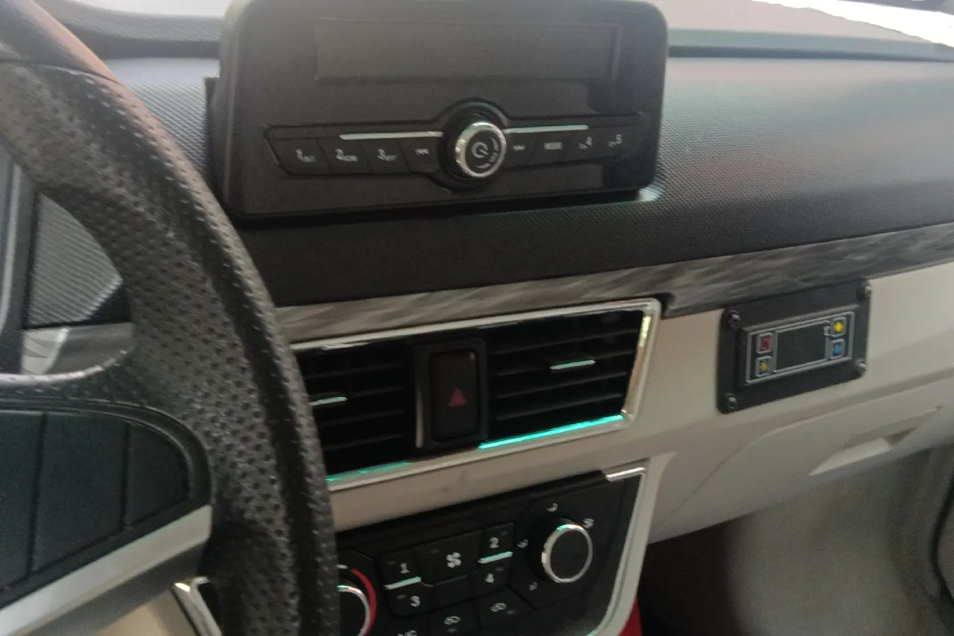 2021 JinBei New Sea Lion S 1.5L 102HP L4 5MT,autocango,china used car exporter,china ev exporter,chinese used car exporter,chinese used ev exporter