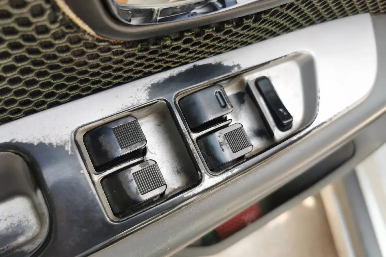 2013 FAW Senia S80 1.5L 109HP L4 5MT,autocango,china used car exporter,china ev exporter,chinese used car exporter,chinese used ev exporter