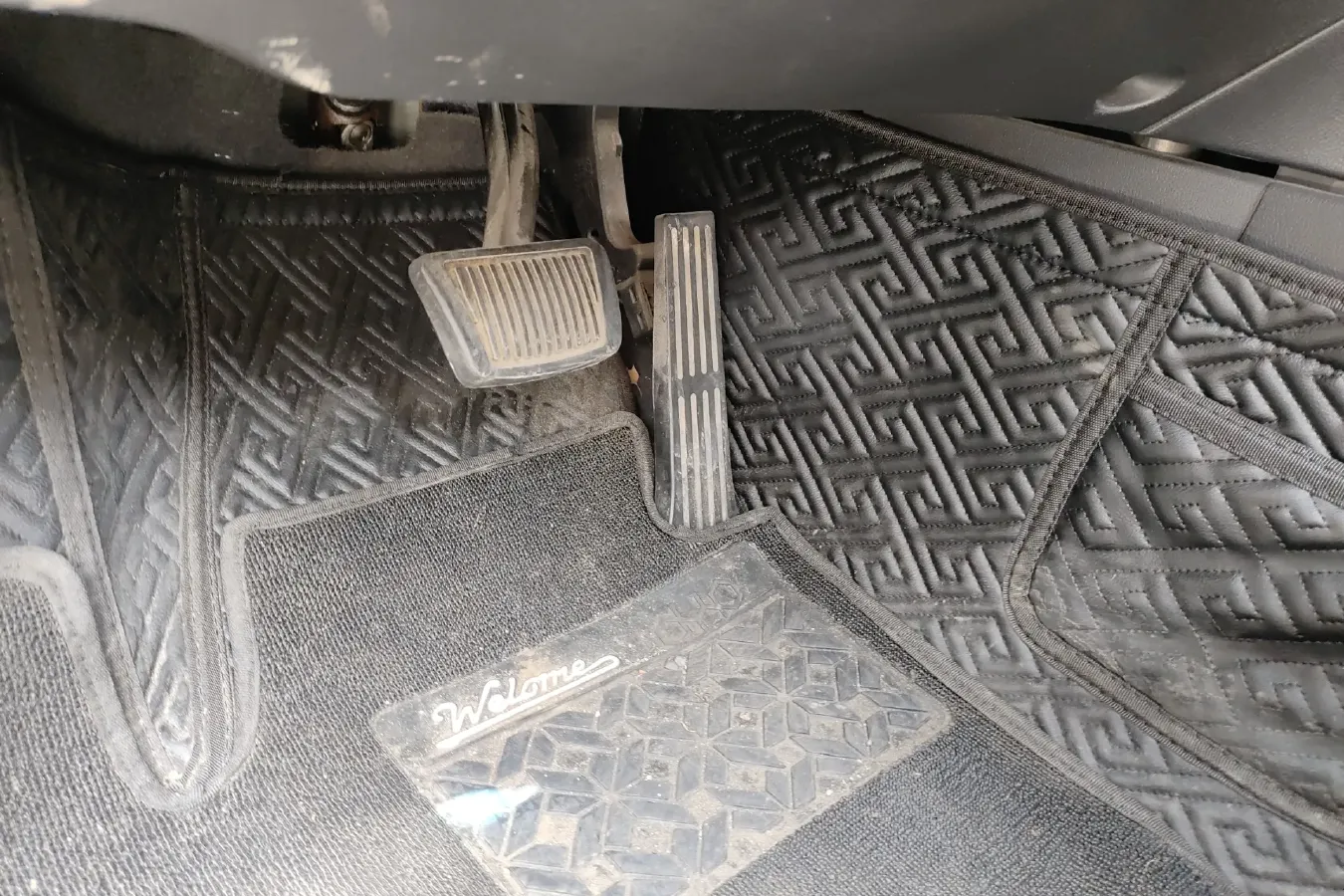 2013 Hyundai Sonata 2.0L 162HP L4 6AT,autocango,china used car exporter,china ev exporter,chinese used car exporter,chinese used ev exporter