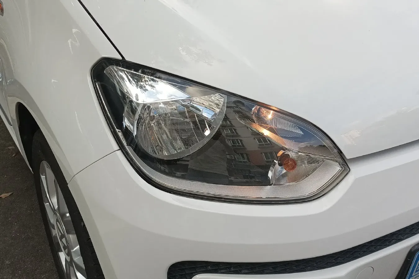 2015 Volkswagen up! 1.0L 75HP L3 5AMT,autocango,china used car exporter,china ev exporter,chinese used car exporter,chinese used ev exporter