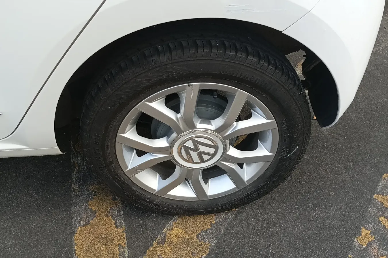 2015 Volkswagen up! 1.0L 75HP L3 5AMT,autocango,china used car exporter,china ev exporter,chinese used car exporter,chinese used ev exporter