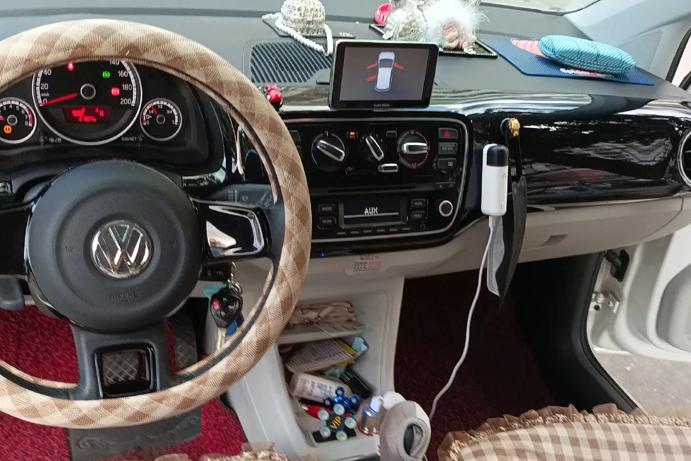 2015 Volkswagen up! 1.0L 75HP L3 5AMT,autocango,china used car exporter,china ev exporter,chinese used car exporter,chinese used ev exporter