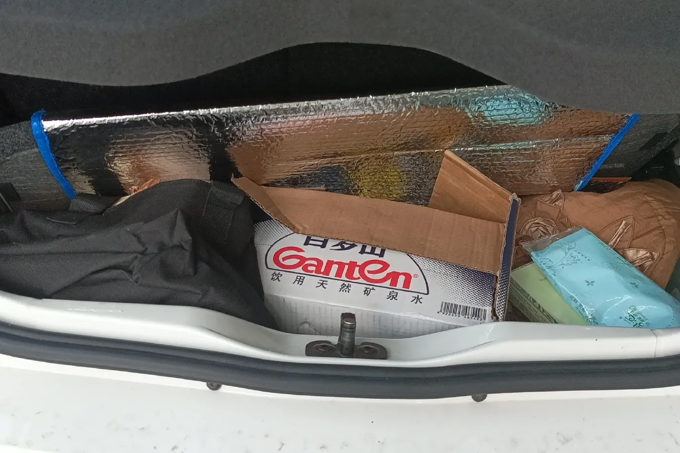 2015 Volkswagen up! 1.0L 75HP L3 5AMT,autocango,china used car exporter,china ev exporter,chinese used car exporter,chinese used ev exporter