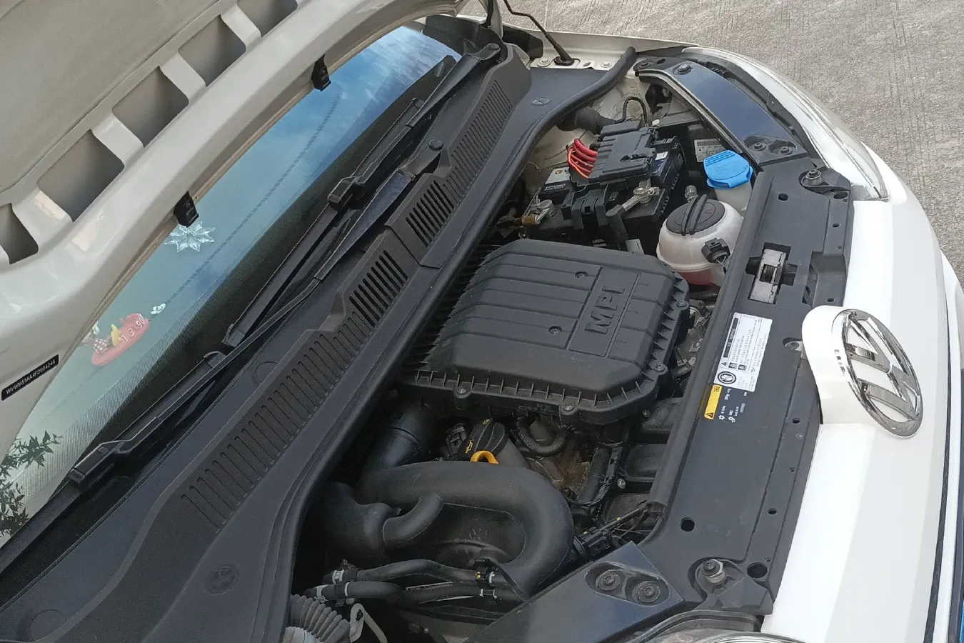 2015 Volkswagen up! 1.0L 75HP L3 5AMT,autocango,china used car exporter,china ev exporter,chinese used car exporter,chinese used ev exporter