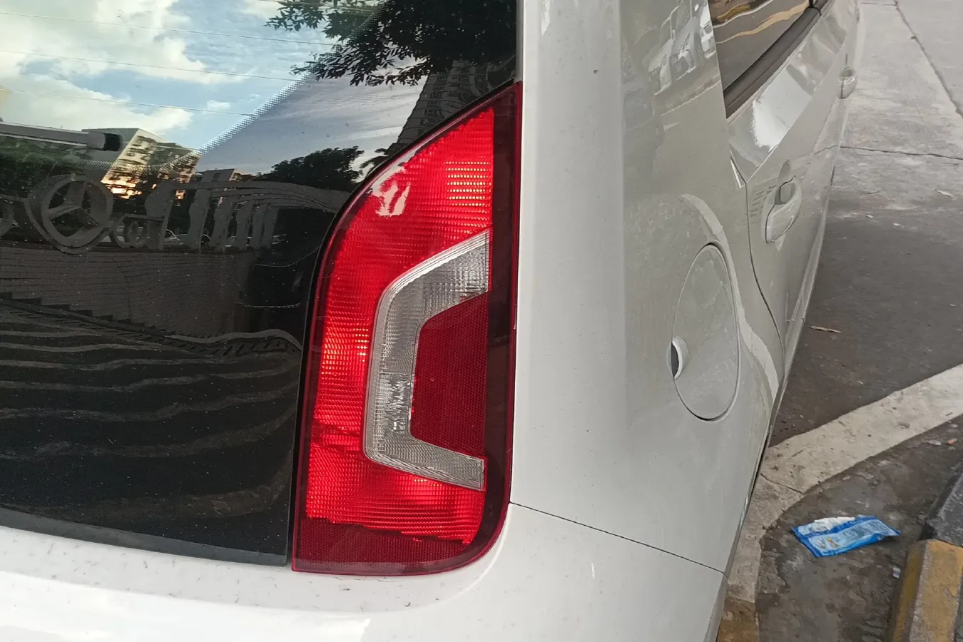 2015 Volkswagen up! 1.0L 75HP L3 5AMT,autocango,china used car exporter,china ev exporter,chinese used car exporter,chinese used ev exporter