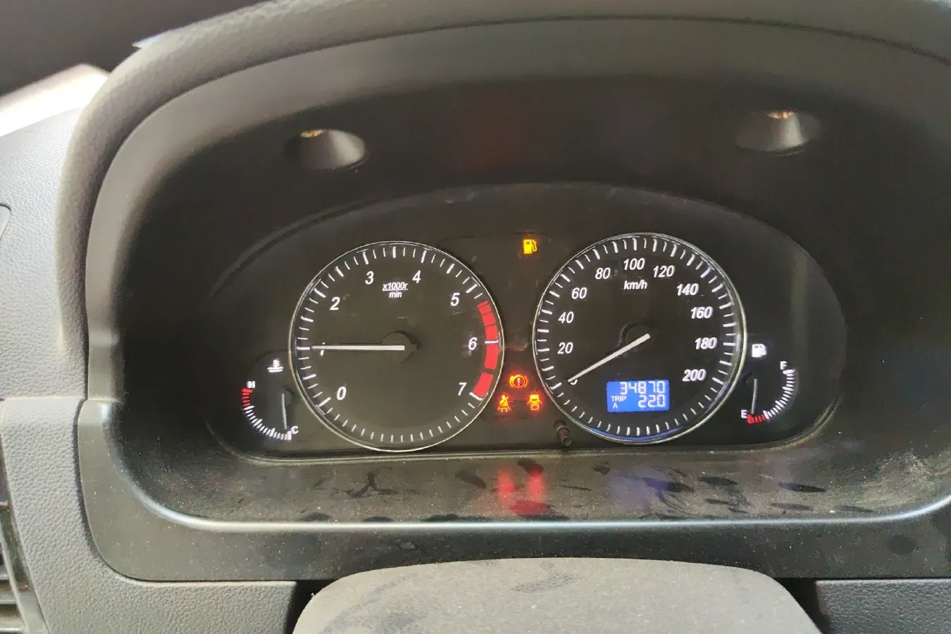 2014 BAIC WeiWang M20 1.5L 102HP L4 5MT,autocango,china used car exporter,china ev exporter,chinese used car exporter,chinese used ev exporter