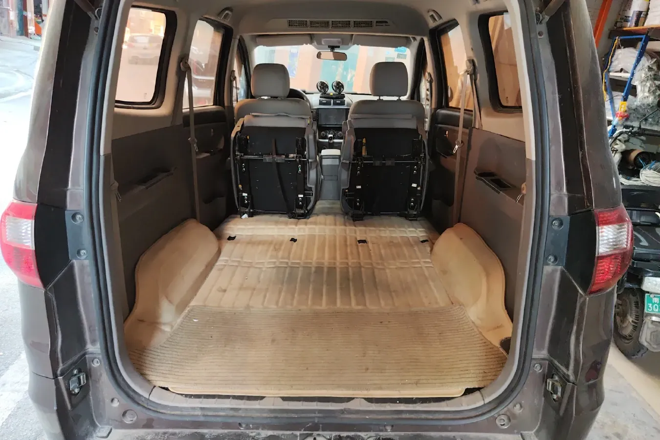 2014 BAIC WeiWang M20 1.5L 102HP L4 5MT,autocango,china used car exporter,china ev exporter,chinese used car exporter,chinese used ev exporter