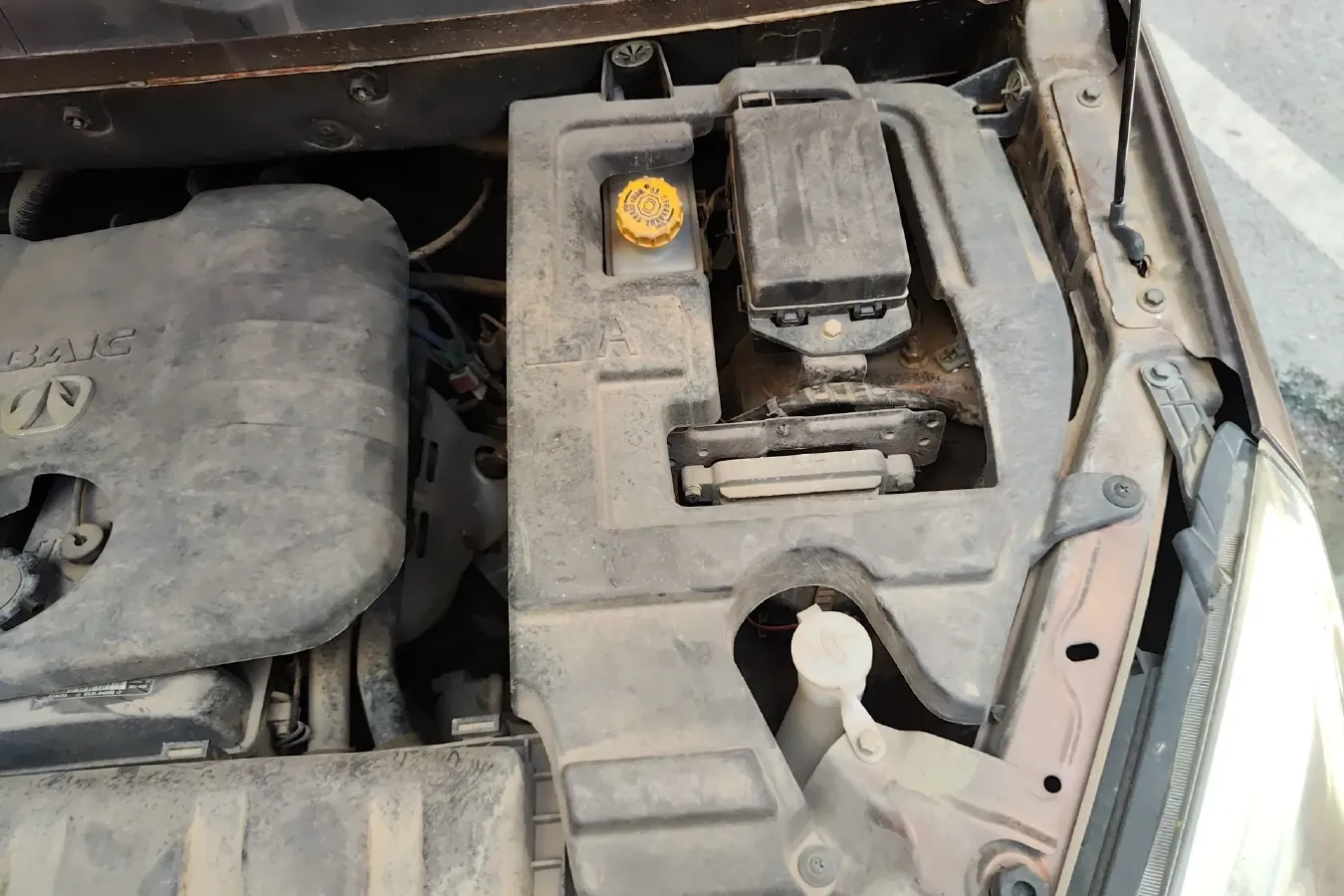 2014 BAIC WeiWang M20 1.5L 102HP L4 5MT,autocango,china used car exporter,china ev exporter,chinese used car exporter,chinese used ev exporter