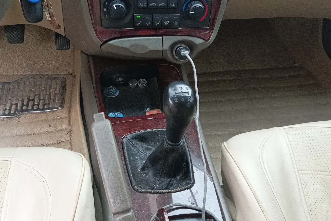 2009 Hyundai MoInca 1.8L 130HP L4 5MT,autocango,china used car exporter,china ev exporter,chinese used car exporter,chinese used ev exporter