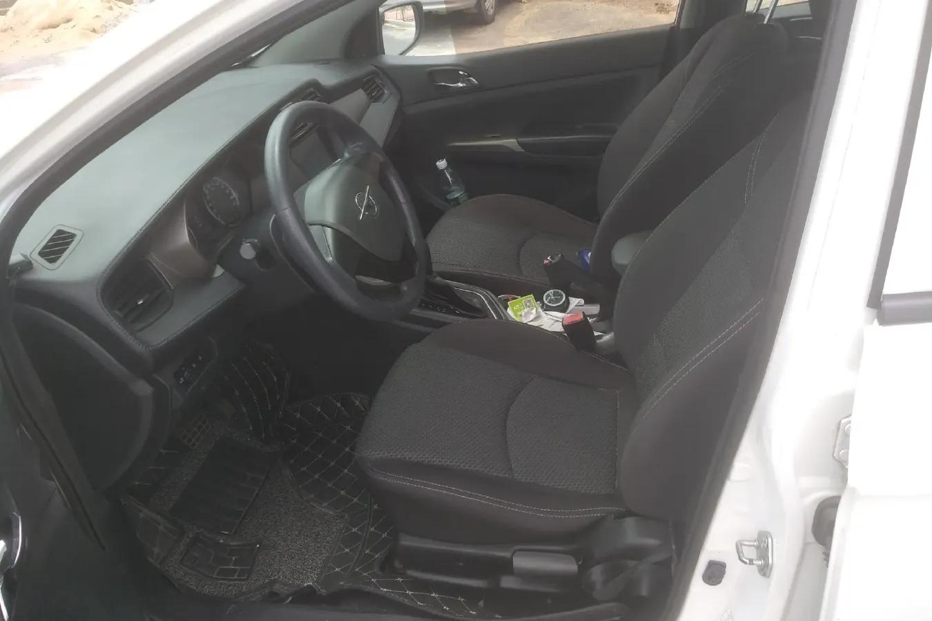 2016 HaiMa M3 1.5L 112HP L4 CVT,autocango,china used car exporter,china ev exporter,chinese used car exporter,chinese used ev exporter