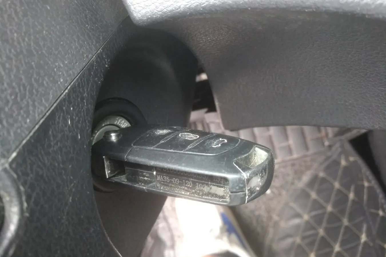 2016 HaiMa M3 1.5L 112HP L4 CVT,autocango,china used car exporter,china ev exporter,chinese used car exporter,chinese used ev exporter