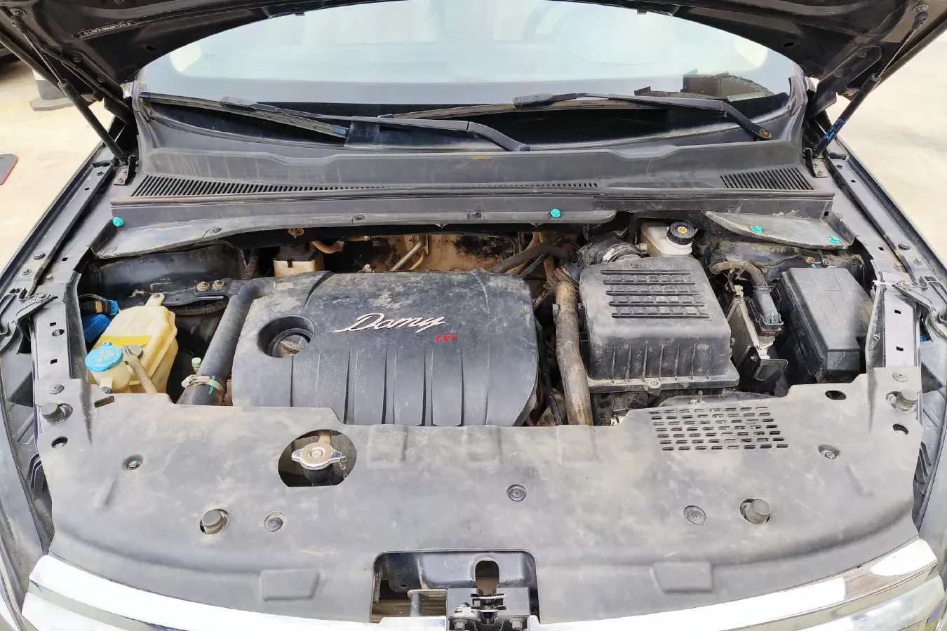 2015 Zotye Damy X5 1.5T 150HP L4 5MT,autocango,china used car exporter,china ev exporter,chinese used car exporter,chinese used ev exporter