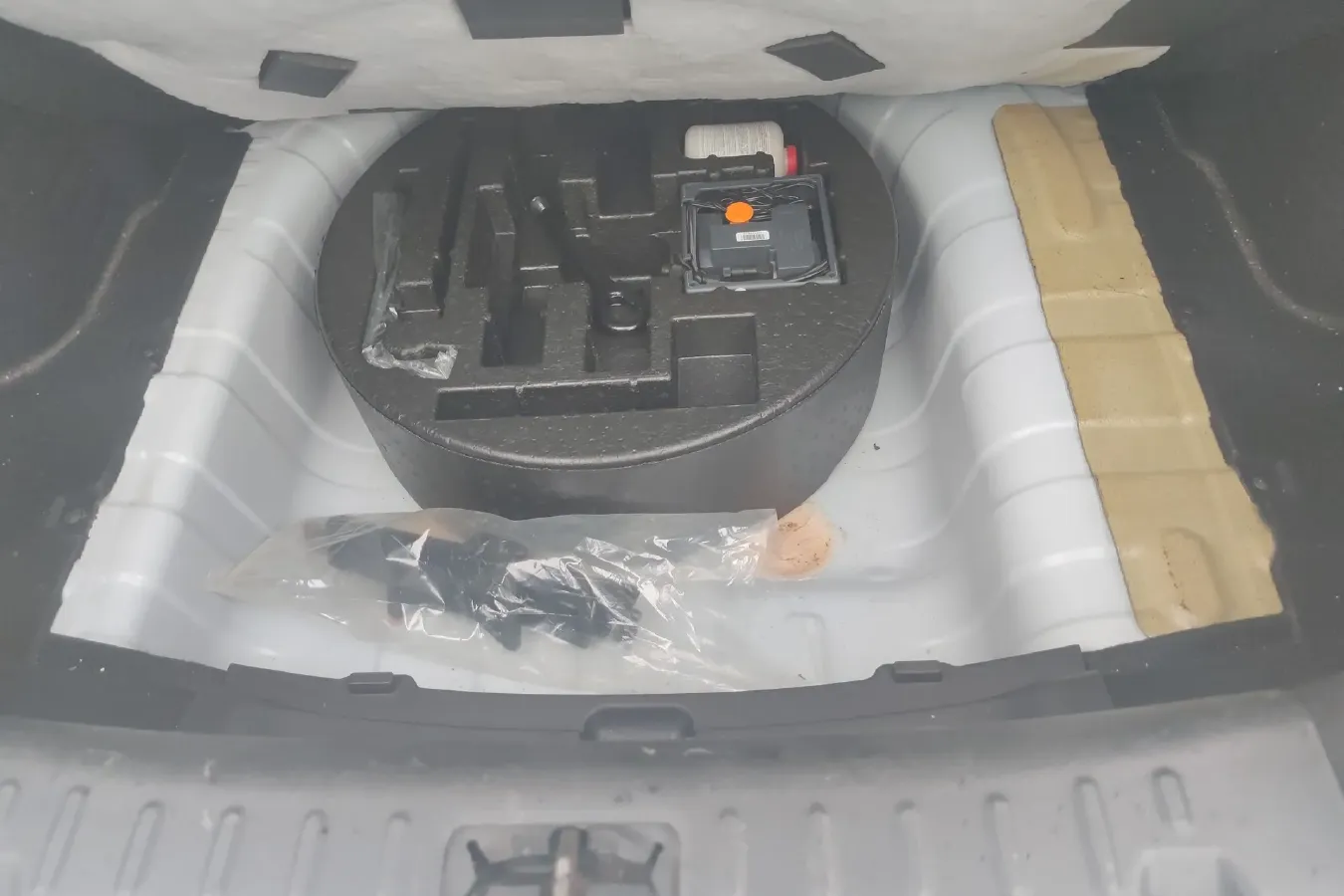 2015 JAC iEV BEV 23KWH,autocango,china used car exporter,china ev exporter,chinese used car exporter,chinese used ev exporter