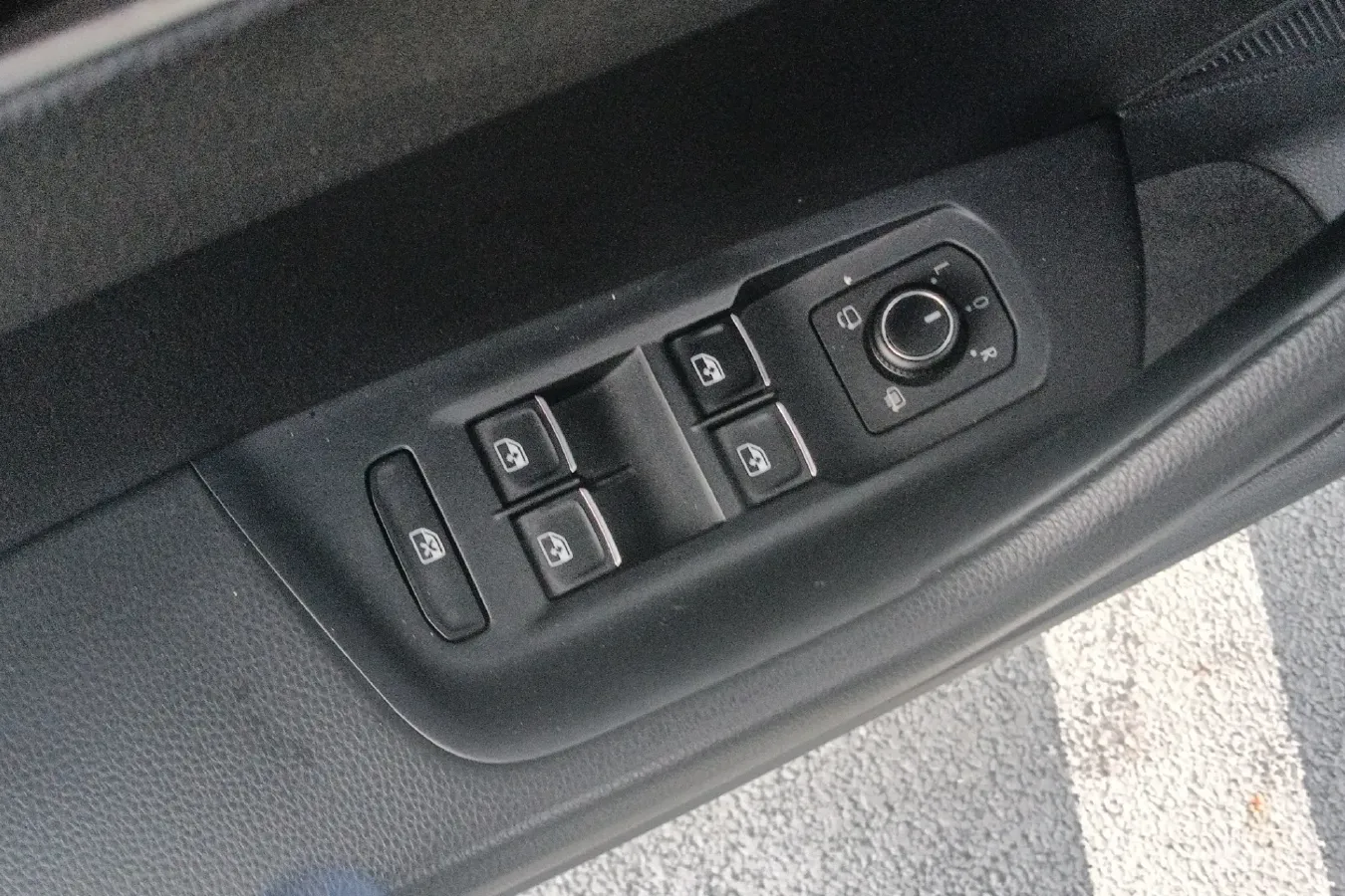 2019 Volkswagen Magotan 2.0T 186HP L4 7DCT,autocango,china used car exporter,china ev exporter,chinese used car exporter,chinese used ev exporter