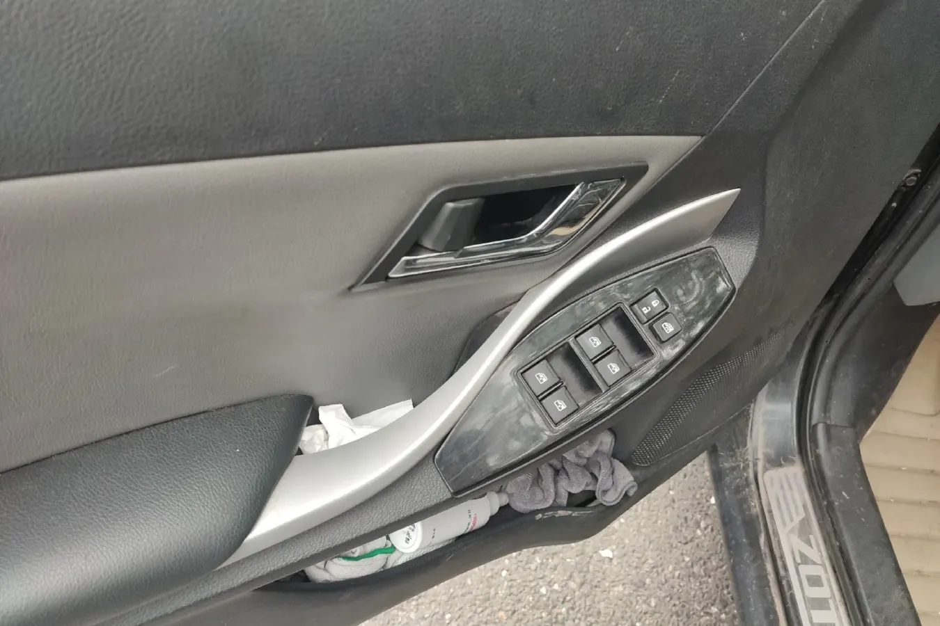 2014 Zotye Z300 1.5L 113HP L4 5MT,autocango,china used car exporter,china ev exporter,chinese used car exporter,chinese used ev exporter