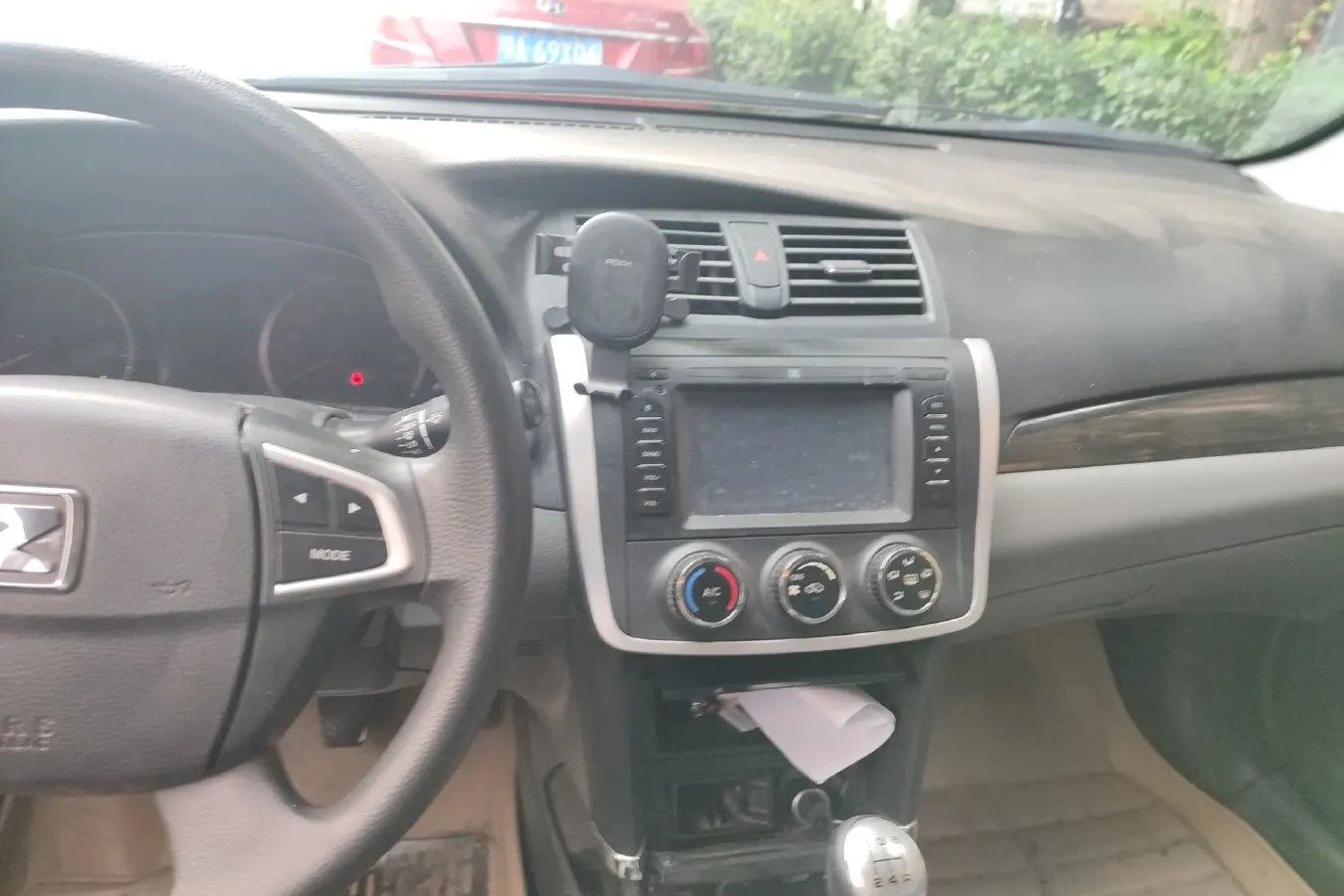 2014 Zotye Z300 1.5L 113HP L4 5MT,autocango,china used car exporter,china ev exporter,chinese used car exporter,chinese used ev exporter