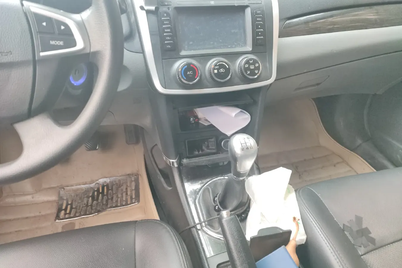 2014 Zotye Z300 1.5L 113HP L4 5MT,autocango,china used car exporter,china ev exporter,chinese used car exporter,chinese used ev exporter