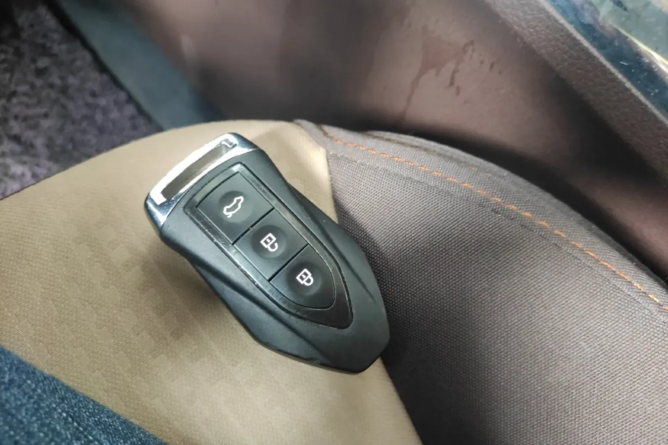 2018 Leopaard CS9 1.5T 150HP L4 CVT,autocango,china used car exporter,china ev exporter,chinese used car exporter,chinese used ev exporter