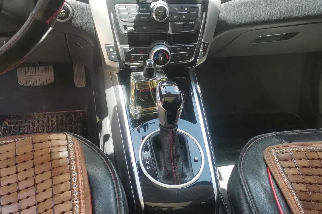 2015 Zotye Damy X5 1.5T 150HP L4 CVT,autocango,china used car exporter,china ev exporter,chinese used car exporter,chinese used ev exporter