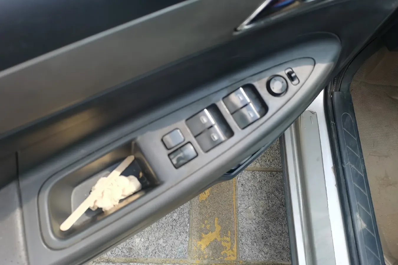 2012 DongFeng Aeolus H30 1.6L 106HP L4 5MT,autocango,china used car exporter,china ev exporter,chinese used car exporter,chinese used ev exporter