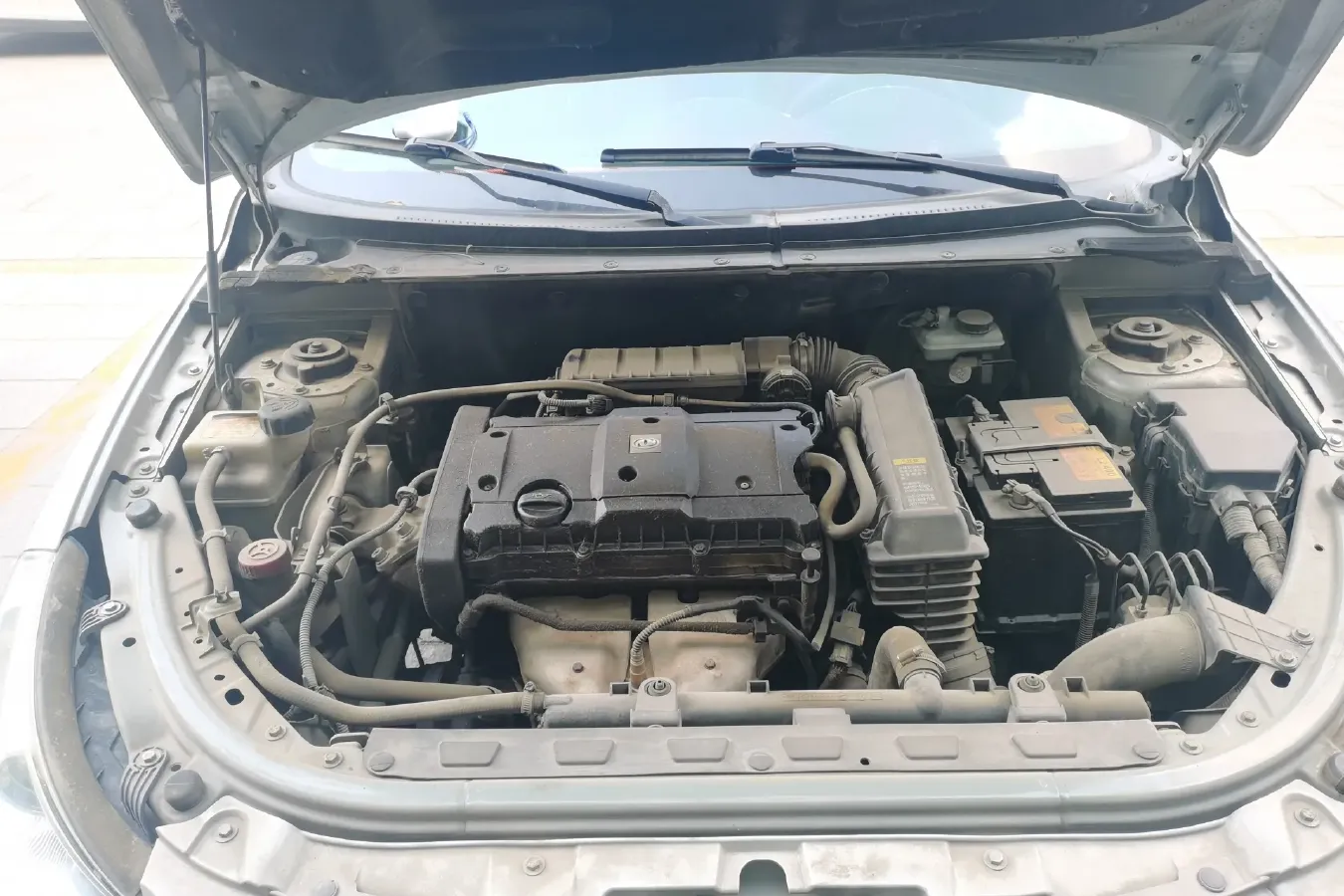 2012 DongFeng Aeolus H30 1.6L 106HP L4 5MT,autocango,china used car exporter,china ev exporter,chinese used car exporter,chinese used ev exporter